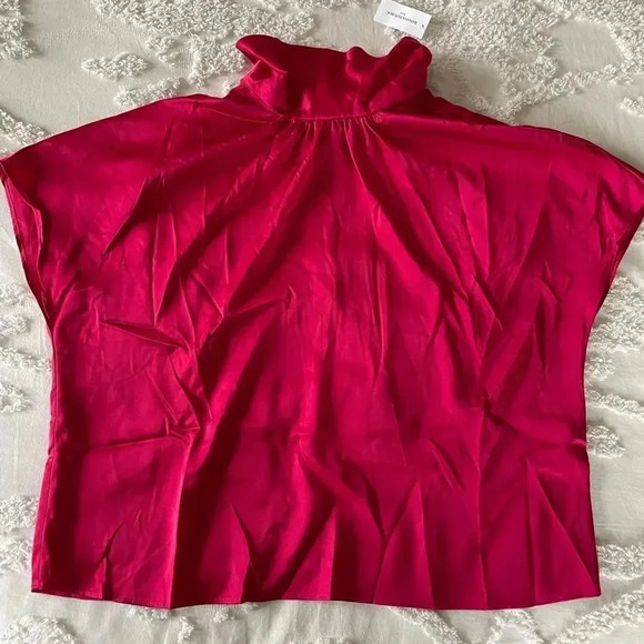 Banana Republic Tie-Back Blouse Tank - Picture 3 of 10